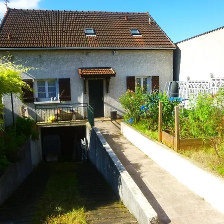 Hébergement de vacances Maison Tranquille Proche Paris Et Parc Asteric